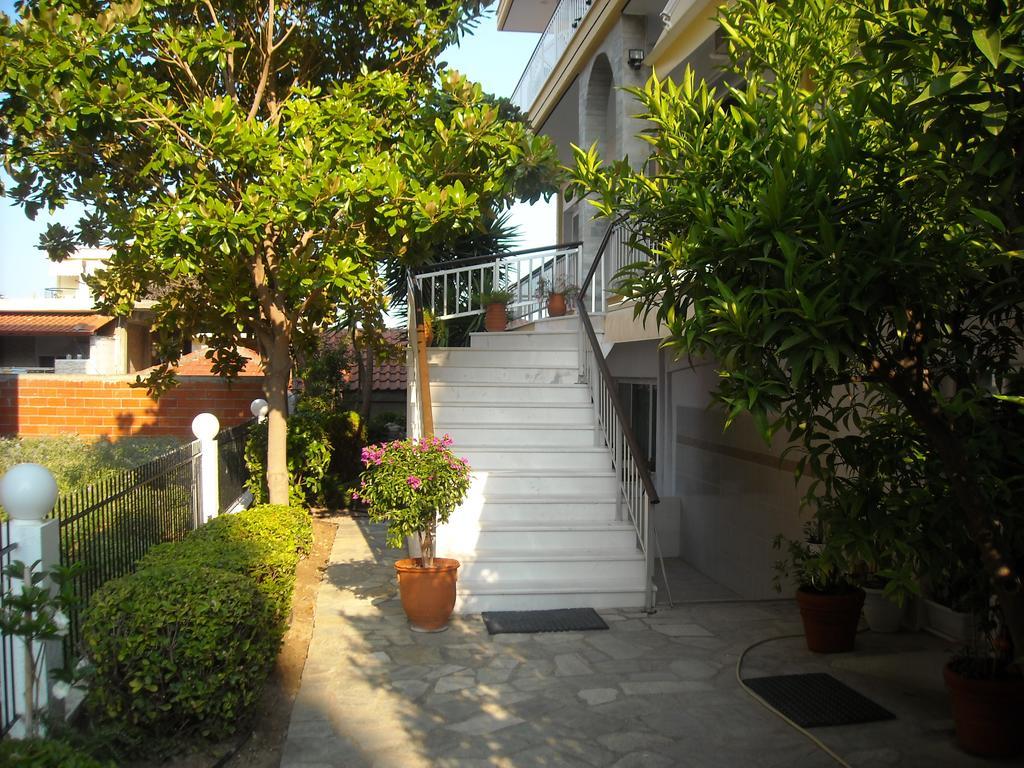Iris Hotel Nea Kallikrateia Εξωτερικό φωτογραφία
