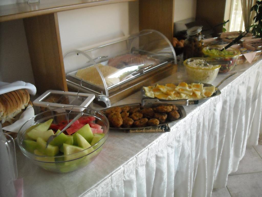 Iris Hotel Nea Kallikrateia Εξωτερικό φωτογραφία